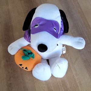 Peanuts 13" Halloween Plush Shaking Snoopy Doll in